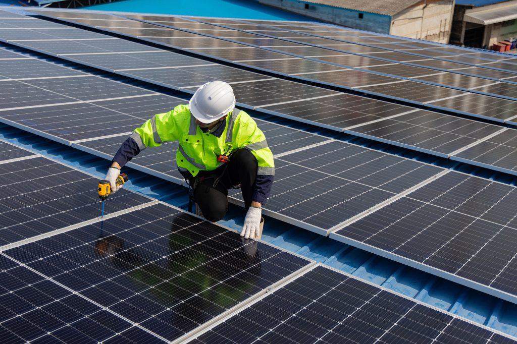 Male,Engineer,Checking,Solar,Cell,Or,Photovoltaic,Cell,By,Electronic ...
